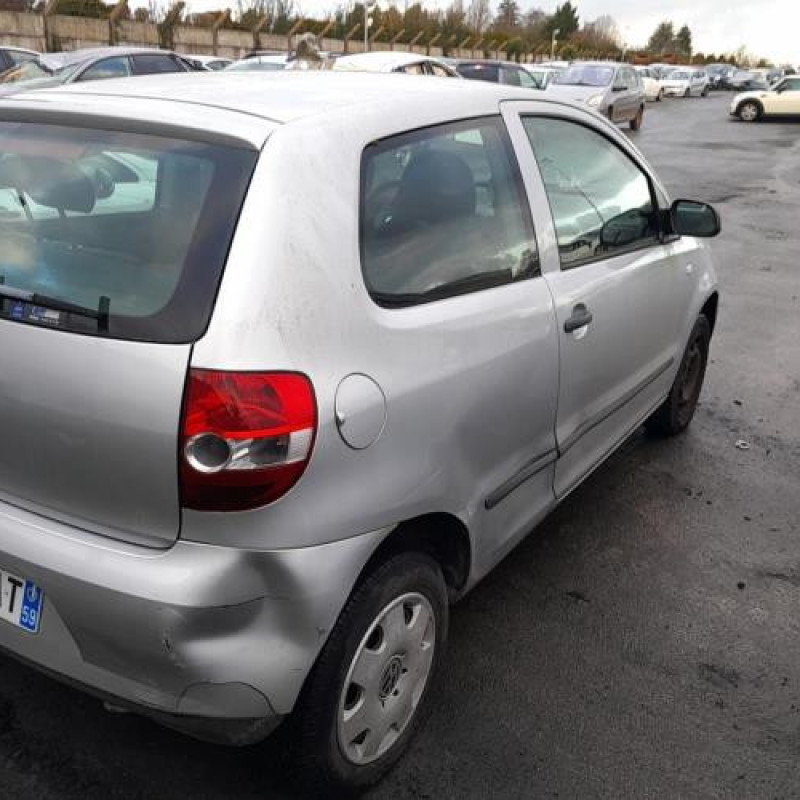 Feu arriere principal gauche (feux) VOLKSWAGEN FOX Photo n°10