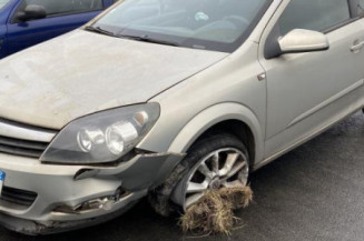 Feu arriere principal gauche (feux) OPEL ASTRA H