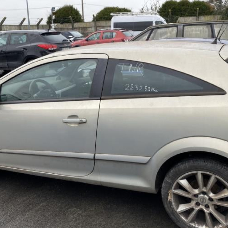 Feu arriere principal gauche (feux) OPEL ASTRA H Photo n°9