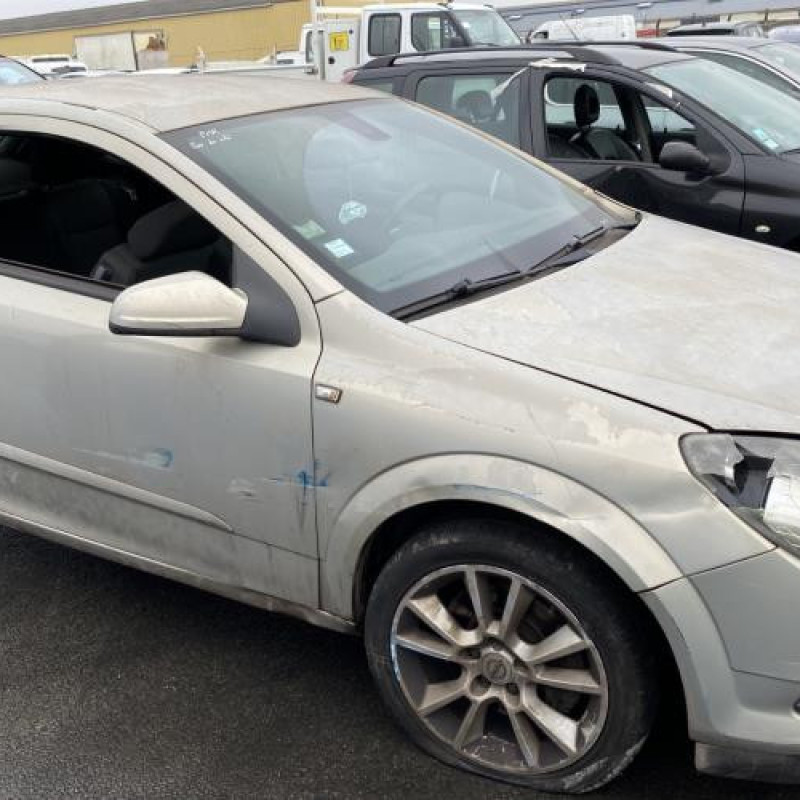 Feu arriere principal gauche (feux) OPEL ASTRA H Photo n°10