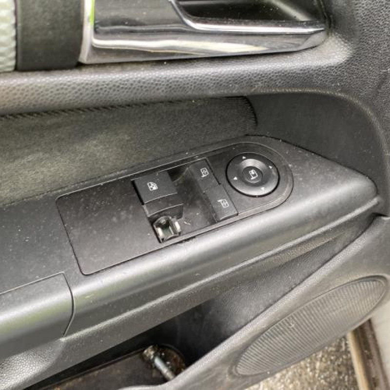 Feu arriere principal gauche (feux) OPEL ASTRA H Photo n°13
