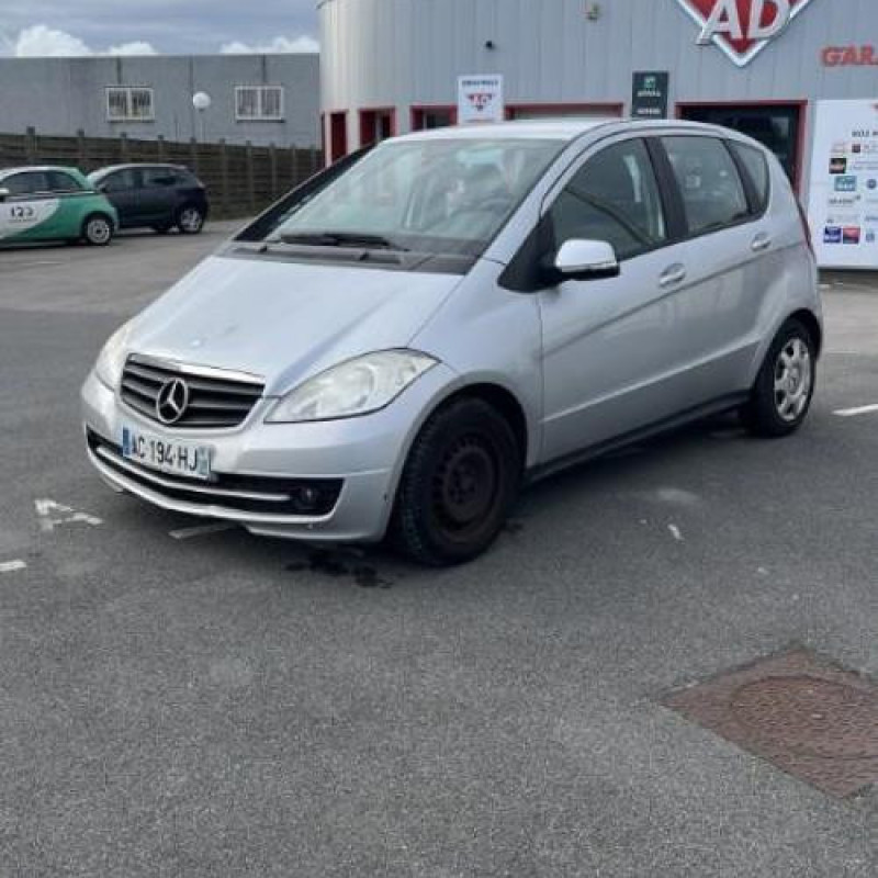 Feu arriere principal gauche (feux) MERCEDES CLASSE A 169 Photo n°10