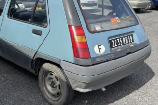Optique avant secondaire gauche (feux)(clignotant) RENAULT SUPER 5