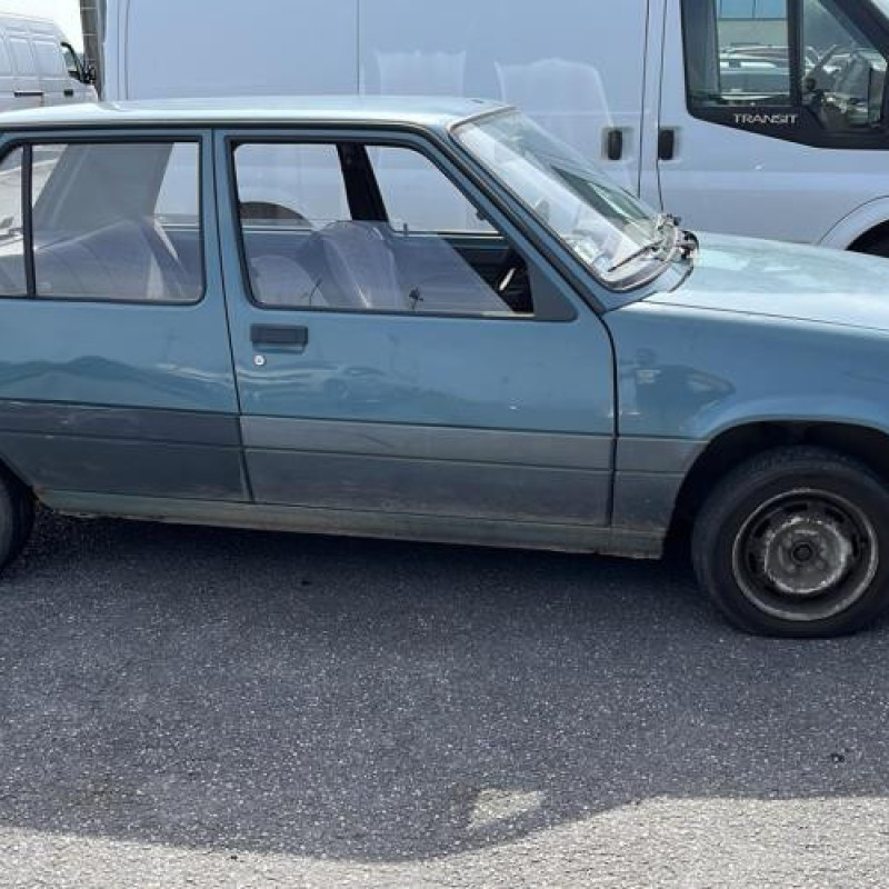 Optique avant secondaire gauche (feux)(clignotant) RENAULT SUPER 5 Photo n°10