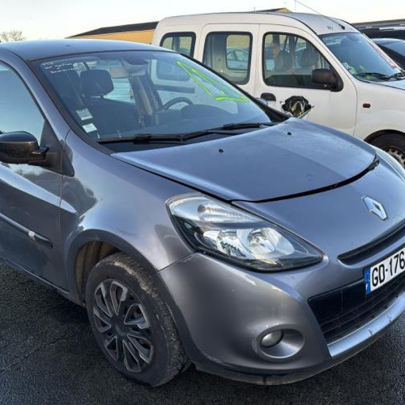 Aile avant droit RENAULT CLIO 3 Photo n°7