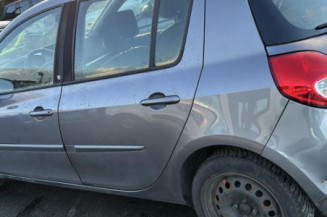 Aile avant droit RENAULT CLIO 3