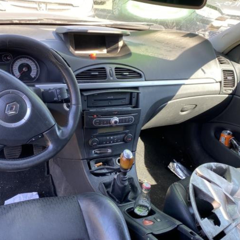 Feu arriere principal droit (feux) RENAULT LAGUNA 2 Photo n°17