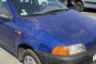 Optique avant secondaire gauche (feux)(clignotant) FIAT PUNTO 1
