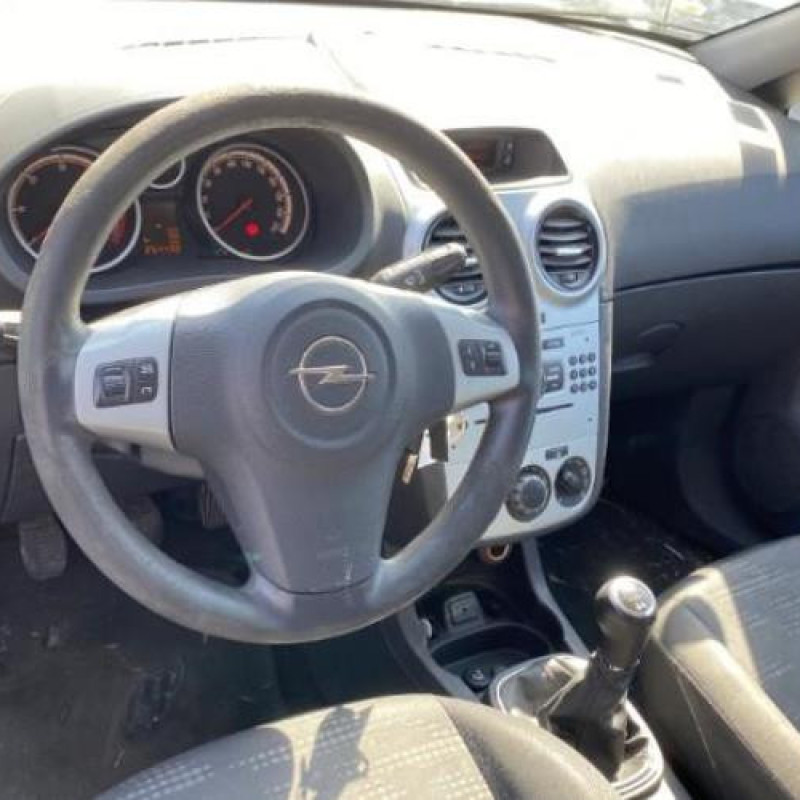 Aile avant droit OPEL CORSA D Photo n°7
