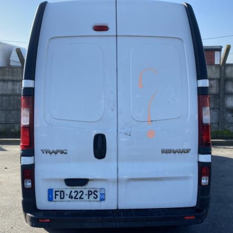 Aile avant droit RENAULT TRAFIC 3 COURT Photo n°9