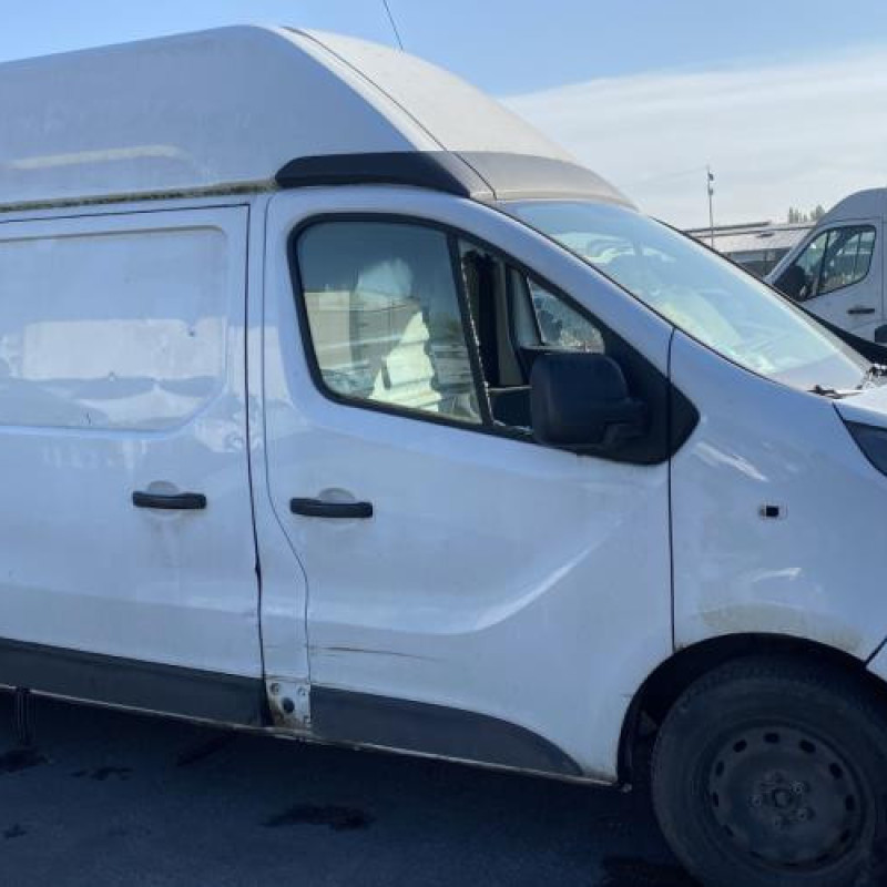 Aile avant droit RENAULT TRAFIC 3 COURT Photo n°11