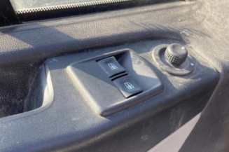 Aile avant droit RENAULT TRAFIC 3 COURT