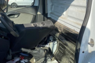 Aile avant droit RENAULT TRAFIC 3 COURT