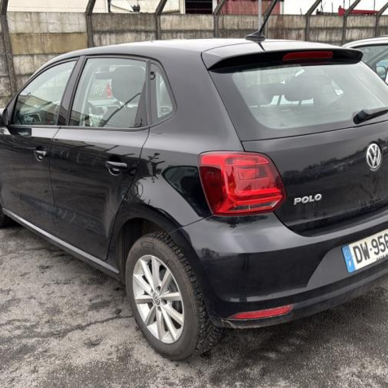 Feu arriere principal gauche (feux) VOLKSWAGEN POLO 5 Photo n°9