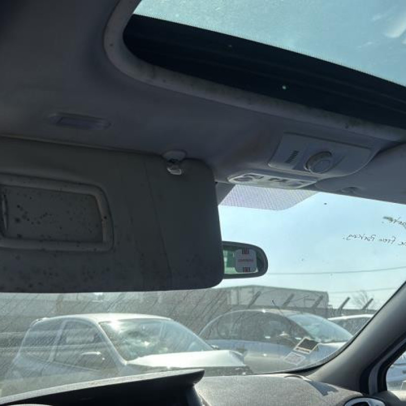 Aile avant droit RENAULT SCENIC 3 Photo n°17