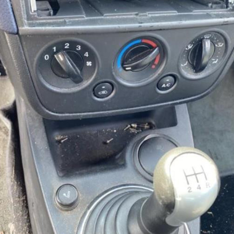 Compteur FORD FIESTA 5 Photo n°8