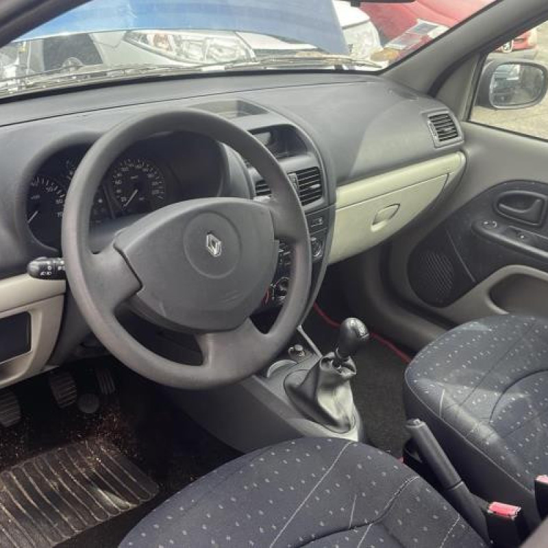 Vitre avant droit RENAULT CLIO 2 Photo n°17