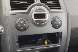 Leve vitre electrique avant gauche RENAULT MEGANE 2