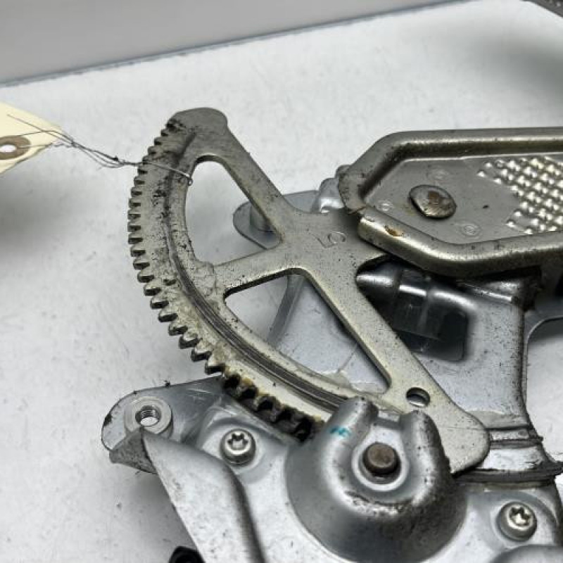 Leve vitre electrique avant droit TOYOTA YARIS 1 Photo n°7