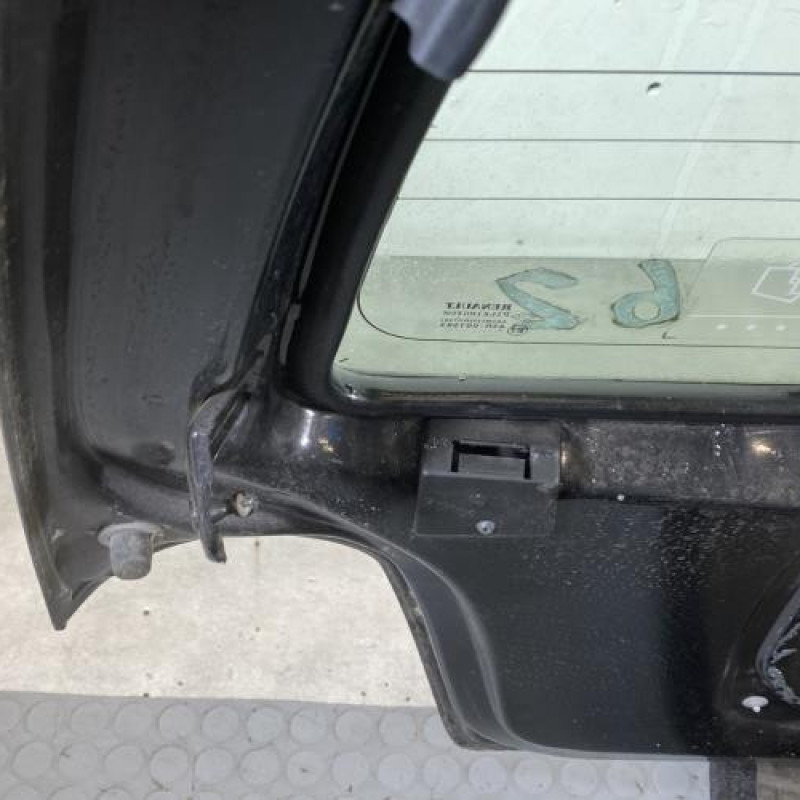 Malle/Hayon arriere RENAULT TWINGO 1 Photo n°8