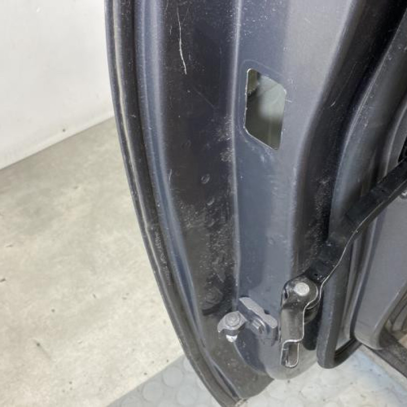Porte avant droit MERCEDES CLASSE B 247 Photo n°3