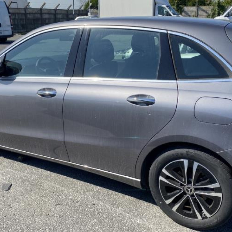 Porte avant droit MERCEDES CLASSE B 247 Photo n°12