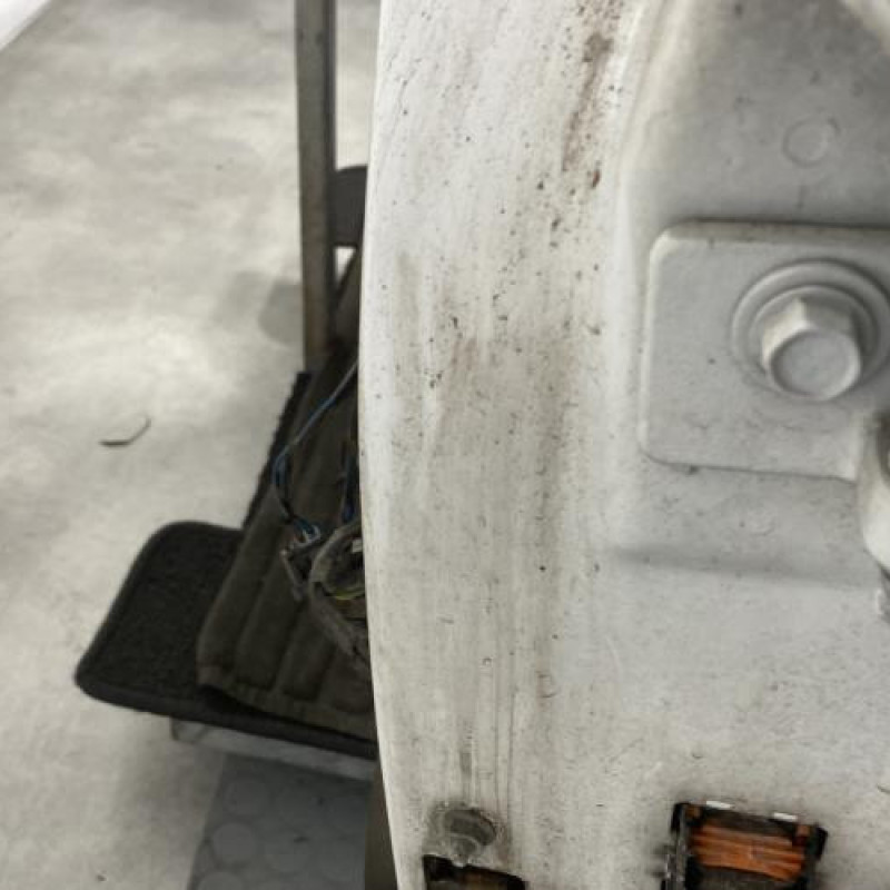Porte avant gauche OPEL CORSA D Photo n°4