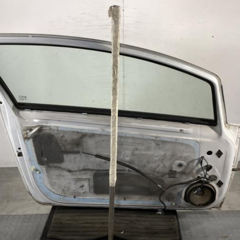 Porte avant gauche OPEL CORSA D Photo n°7