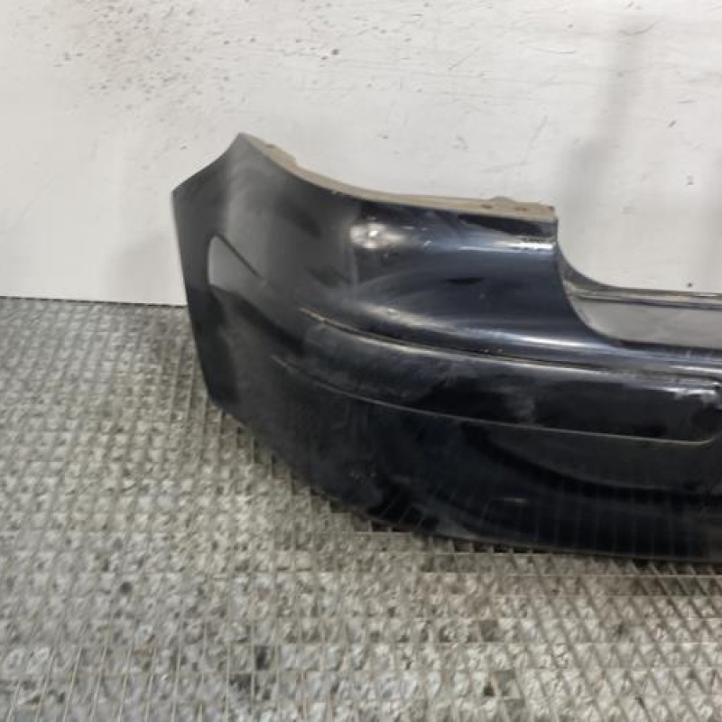 Pare choc arriere VOLKSWAGEN GOLF 4 Photo n°2