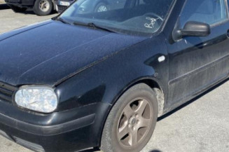 Vitre avant droit VOLKSWAGEN GOLF 4