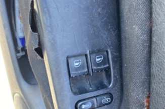 Vitre avant droit VOLKSWAGEN GOLF 4
