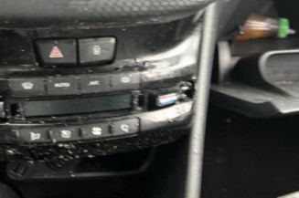 Leve vitre electrique avant droit PEUGEOT 208 1