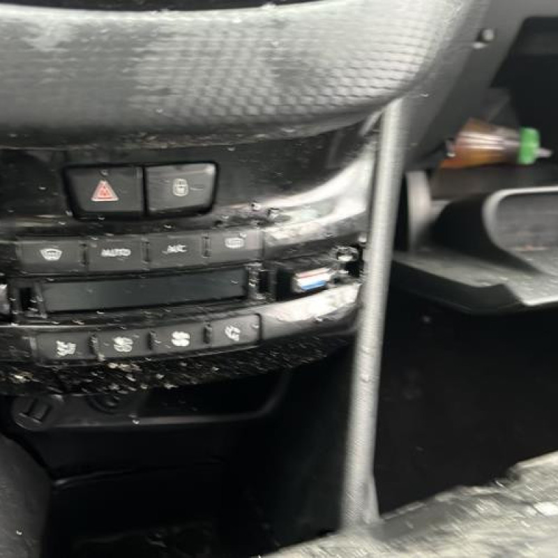 Leve vitre electrique avant droit PEUGEOT 208 1 Photo n°5