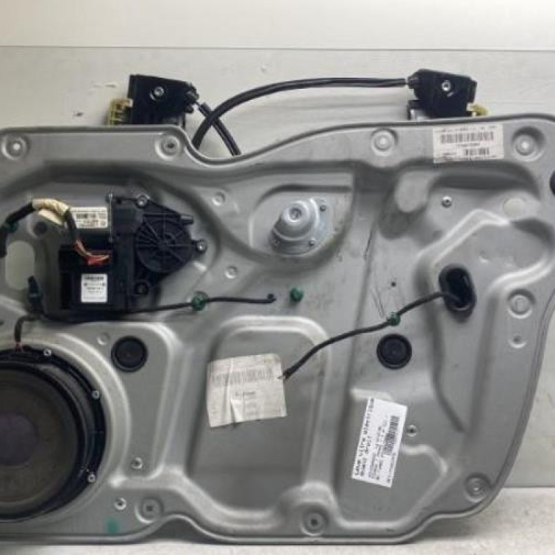 Leve vitre electrique avant droit VOLKSWAGEN TOURAN 1 Photo n°3