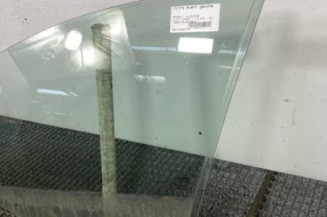 Vitre avant gauche RENAULT CLIO 4