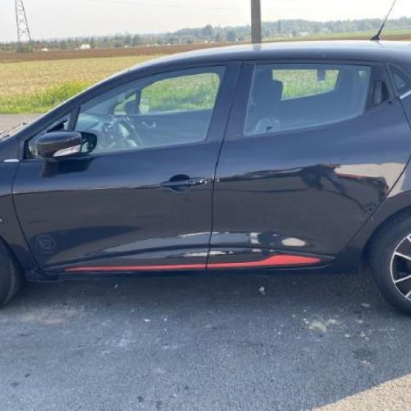 Plage arriere RENAULT CLIO 4 Photo n°16