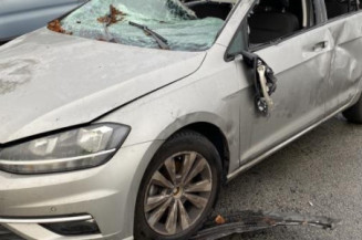 Coquille de retroviseur droit VOLKSWAGEN GOLF 8