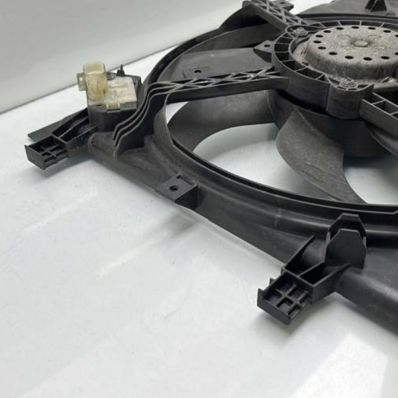 Moto ventilateur radiateur OPEL CORSA E Photo n°4