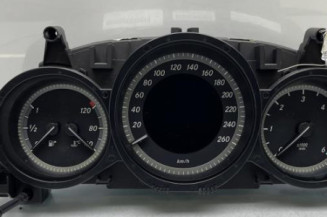 Compteur MERCEDES CLASSE C 204 Photo n°1