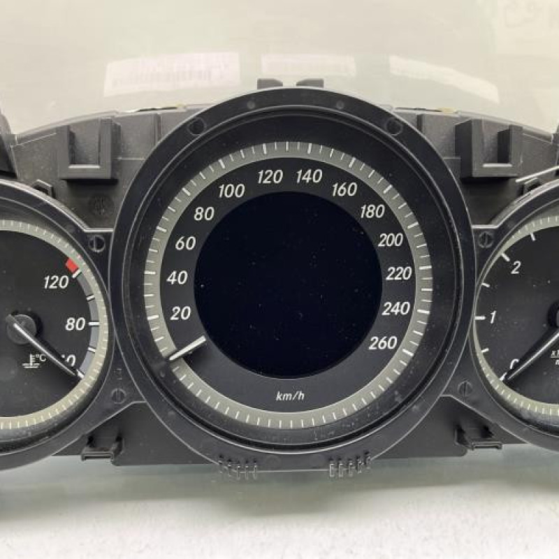 Compteur MERCEDES CLASSE C 204 Photo n°2