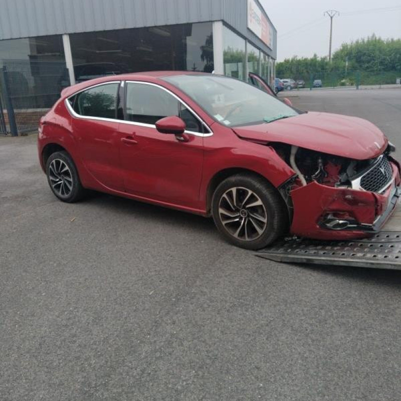 DS DS4 1 PHASE 1 1.6 BLUE HDI - 8V TURBO Photo n°1