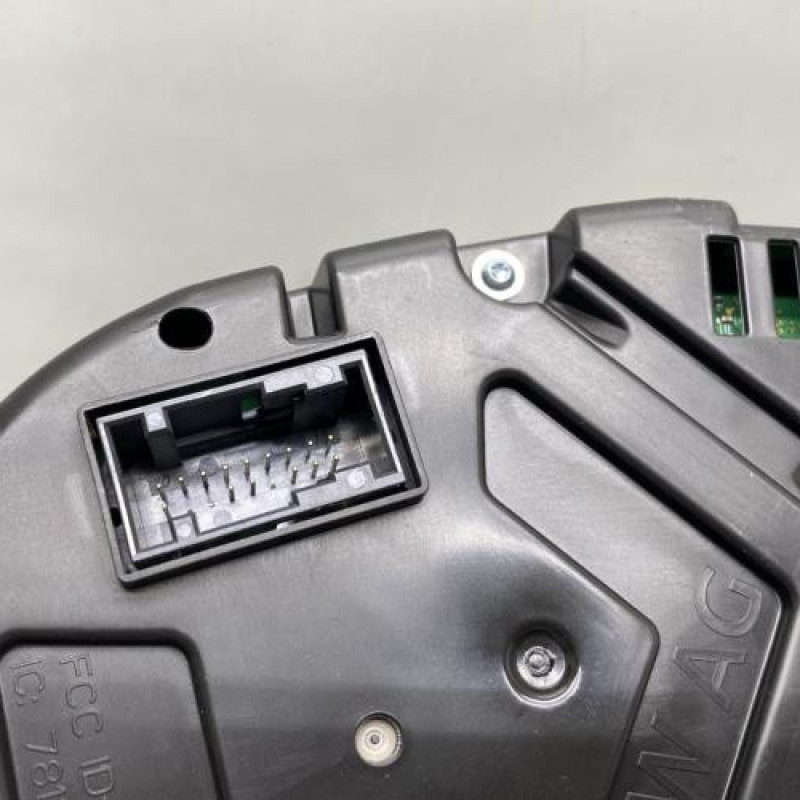 Compteur VOLKSWAGEN POLO 5 Photo n°6