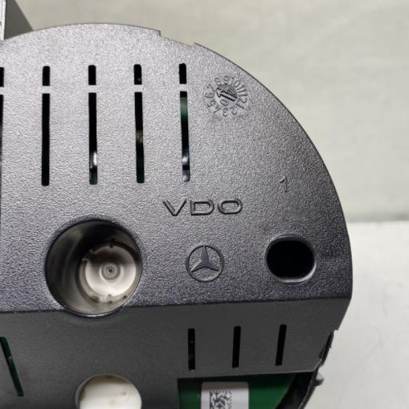 Compteur MERCEDES CLASSE R 251 Photo n°7