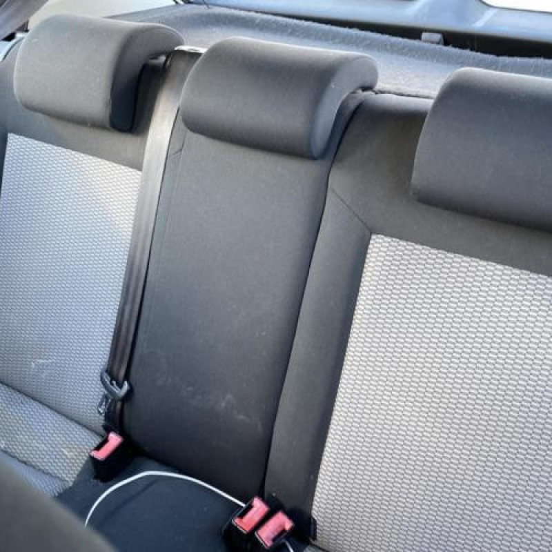 Actionneur verrou trappe d'essence VOLKSWAGEN POLO 5 Photo n°6