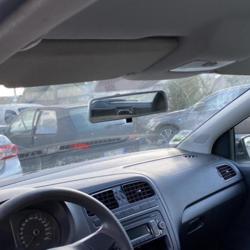 Actionneur verrou trappe d'essence VOLKSWAGEN POLO 5 Photo n°11