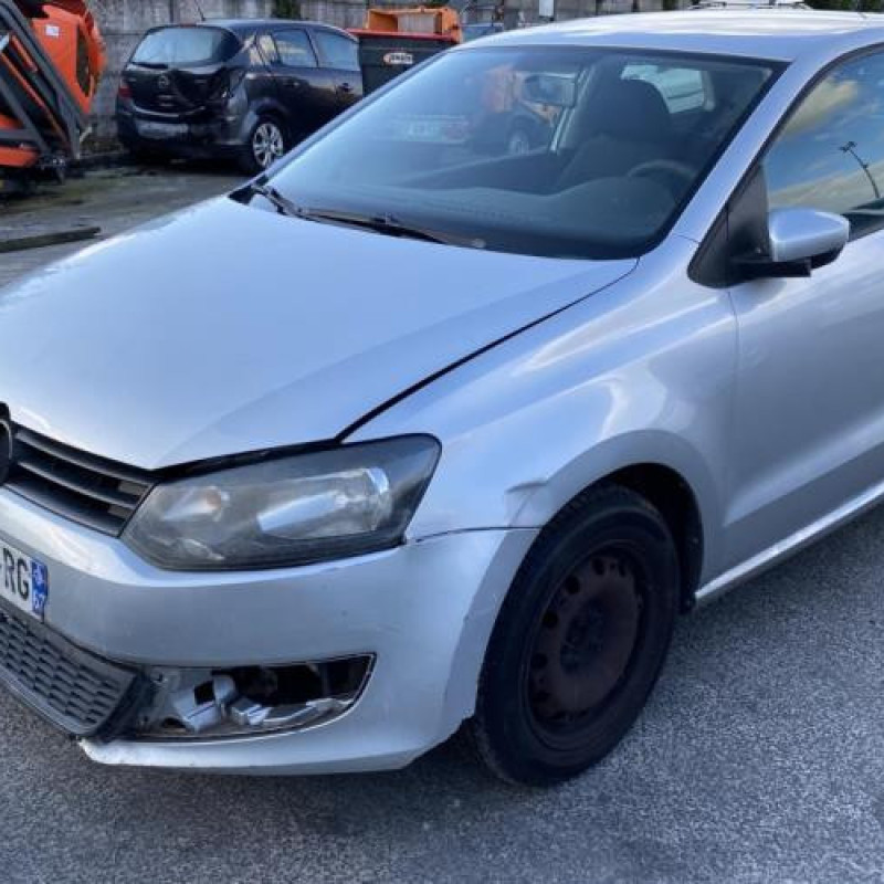 Actionneur verrou trappe d'essence VOLKSWAGEN POLO 5 Photo n°18