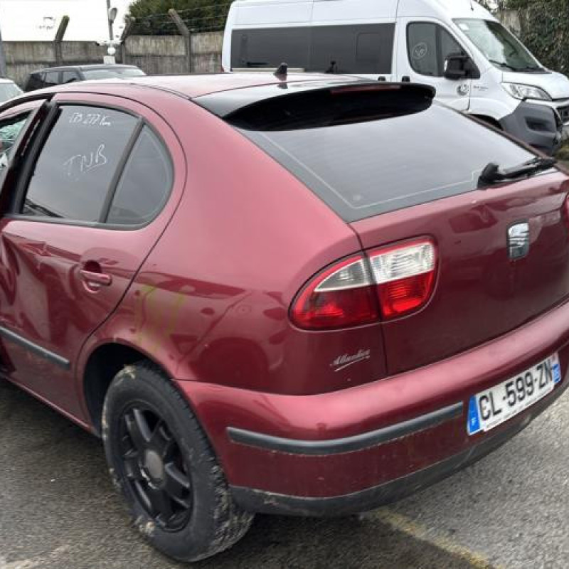 Pare choc arriere SEAT LEON 1 Photo n°10