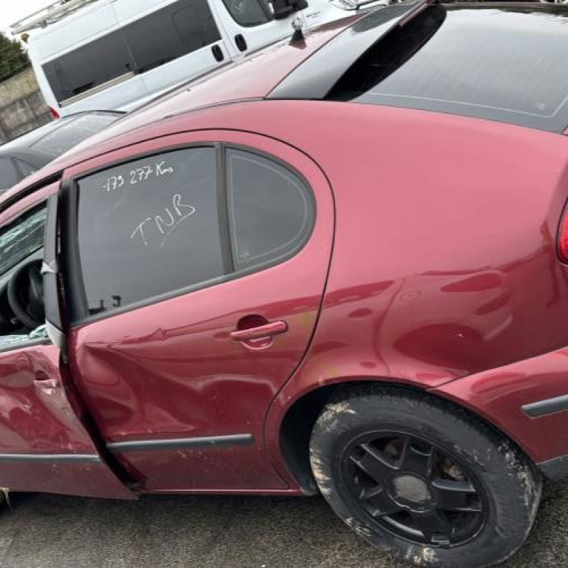 Pare choc arriere SEAT LEON 1 Photo n°12