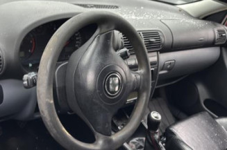 Pare choc arriere SEAT LEON 1