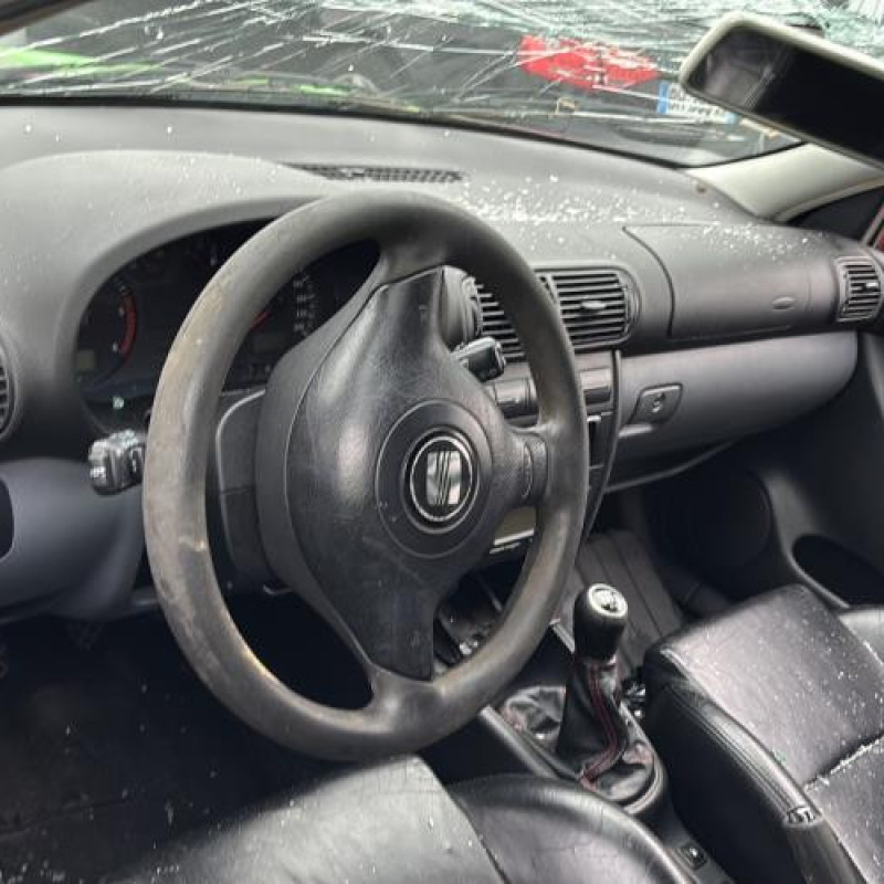 Pare choc arriere SEAT LEON 1 Photo n°15